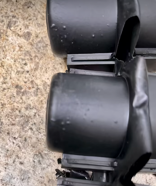 橡胶制品表面有起泡和气泡的原因和解决方案